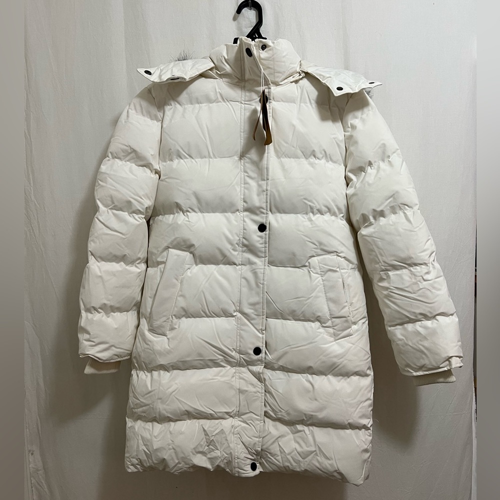 Wantdo Winter Jacket with faux fur hood, size Medium